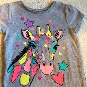 Colorful Giraffe Girls T-shirt 🦒